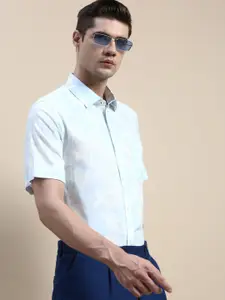 INVICTUS Standard Slim Fit Floral Printed Formal Shirt