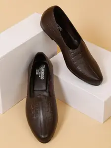 Teakwood Leathers Men Textured Leather Comfort Insole Basics Mojaris