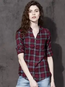 Roadster Time Travlr Women Maroon & Navy Blue Slim Fit Checked Casual Shirt