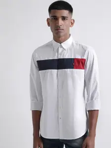 Iconic Colourblocked Spread Collar Pure Cotton Casual Shirt