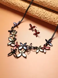 SOHI Butterfly Necklace & Earrings Jewellery Set
