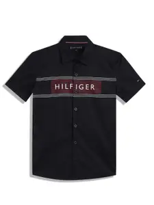 Tommy Hilfiger Boys Brand Logo Printed Regular Fit Casual Shirt