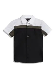 Tommy Hilfiger Boys Colourblocked Regular Fit Casual Shirt