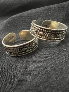 Arte Jewels 925 Sterling Silver Oxidised Toe Ring