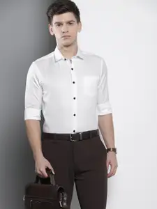 The Indian Garage Co. X Luxe Men Solid Slim Fit Opaque Formal Shirt