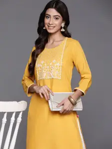 Varanga Women Yoke Design Sequinned Kurta