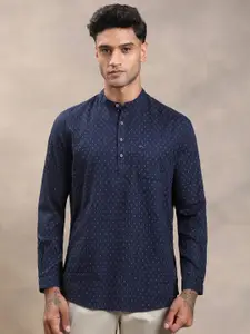 Turtle Printed Cotton Casual Shirt