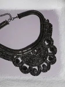 SOHI Silver-Plated Chunky Crystal Necklace
