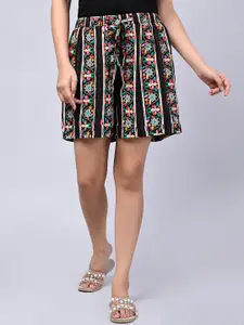 Sangria Women Floral Printed Mid-Rise Shorts