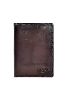 Eske Men Leather Passport Holder