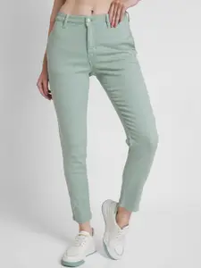 SPYKAR Women Mom Fit Clean Look Cotton Jeans