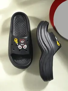 The Roadster Lifestyle Co. Women Black Applique Sliders