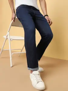 Wrangler Men Slim Fit Mid-Rise Light Fade Stretchable Jeans