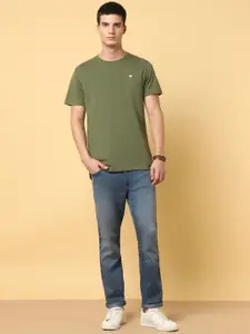 Wrangler Men Slim Fit Mid-Rise Light Fade Stretchable Jeans