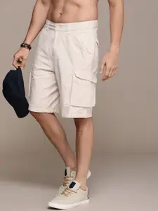 The Roadster Life Co. Men Self Design Checked Cargo Shorts