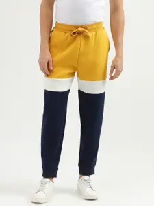 United Colors of Benetton Men Colourblocked Joggers