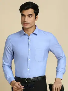 INVICTUS Original Slim Fit Spread Collar Cotton Formal Shirt