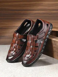 The Roadster Lifestyle Co. Men Tan Brown Textured Fisherman Sandals With Velcro Closure