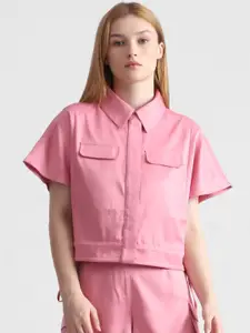 ONLY Slim Fit Opaque Crop Casual Shirt