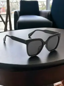 ROYAL SON Women Oversized Sunglasses with Polarised and UV Protected Lens CHIWM00156