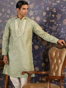 House of Pataudi Ethnic Motifs Embroidered Mandarin Collar Straight Kurta With Trouser