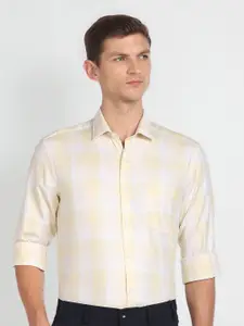 Arrow Slim Fit Gingham Checks Opaque Checked Casual Shirt