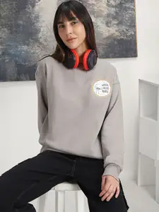 JUNEBERRY Graphic Printed Fleece Oversized Pullover Sweatshirt