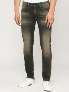 Pepe Jeans Men Slim Fit Low Rise Clean Look Heavy Fade Stretchable Jeans