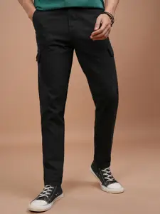 HIGHLANDER Men Tapered Fit Mid-Rise Cotton Cargo Trousers