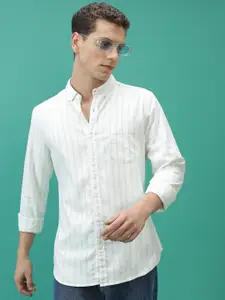 HIGHLANDER Slim Fit Vertical Striped Button-Down Collar Casual Shirt