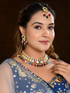 DASTOOR Gold-Plated Kundan Studded & Beaded Necklace With Earrings & Maang Tika