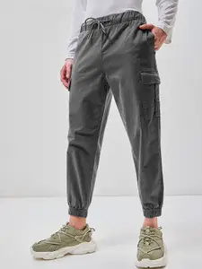 Bewakoof Men Mid-Rise Relaxed-Fit Joggers