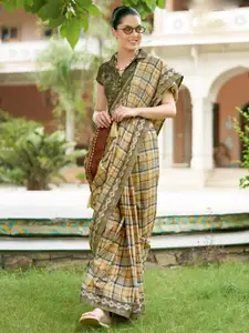Saree mall Checked Block Printed Sarees