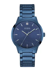 GUESS Men Textured Dial & Stainless Steel Bracelet Style Straps Analogue Watch U1362G4M