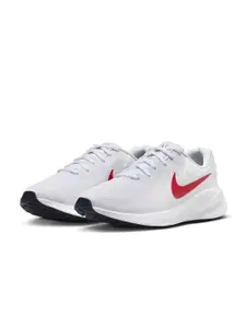 Nike Men Revolution 7 Road Running Shoes