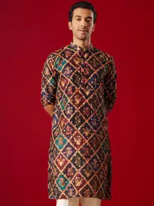 VASTRAMAY Ethnic Motifs Printed Mandarin Collar Sequinned Cotton Straight Kurta