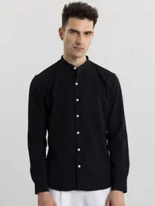 Snitch Black Classic Spread Collar Cotton Casual Shirt