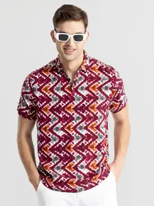 Snitch Red Tie and Dye Printed Polo Collar T-shirt