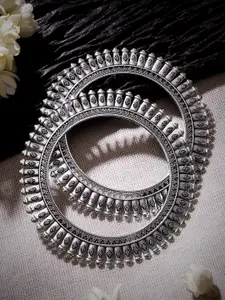 Rubans Set Of 2 Silver Plated Vintage Oxidized Bangles