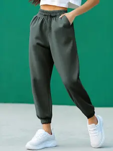 Bewakoof Air 1.0 Women Oversized Joggers