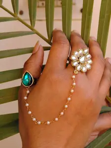 BeAbhika Kundan-Studded Adjustable Finger Ring