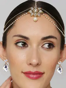 OOMPH Kundan Studded Matha Patti With Earrings