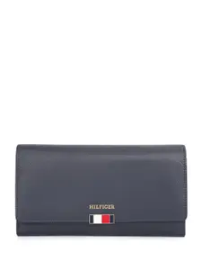 Tommy Hilfiger Women Leather Two Fold Wallet