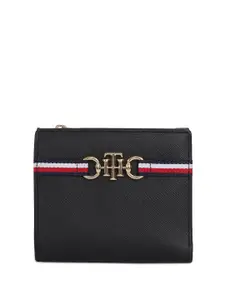 Tommy Hilfiger Women Textured Brand Logo Leather Two Fold Wallet