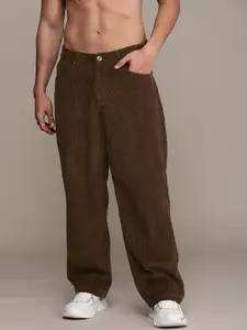 Roadster Men High-Rise Pure Cotton Trousers