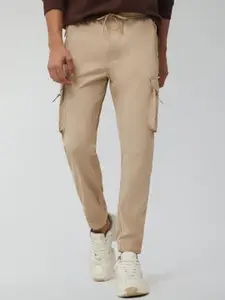 XYXX Men Skinny Fit Solid Biscuit Brown Cargo Joggers