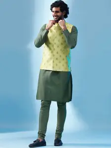 KISAH Mandarin Collar Regular Kurta Set