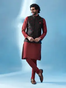 KISAH Mandarin Collar Regular Kurta Set