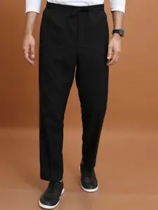 HIGHLANDER Men Regular Fit Mid Rise Trousers