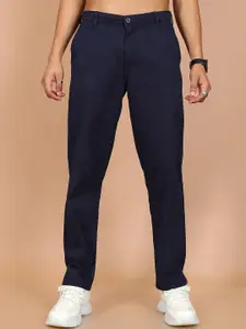 HIGHLANDER Men Cotton Plain Flat-Front Trousers